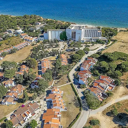 Golden Falesia By Hellovacations Вилла *